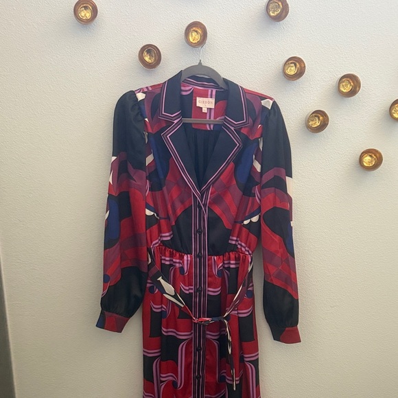 Ciebon Dresses & Skirts - Elegant Long Sleeve Dress in Red and Black